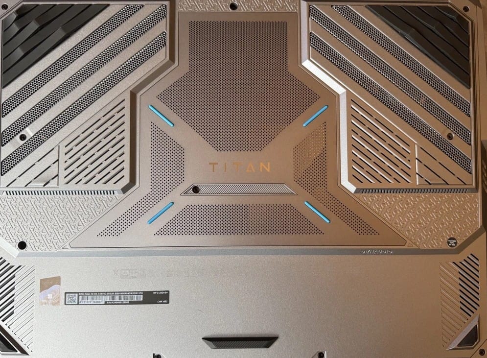 MSI- Titan -18 HX A14V 18" Gaming Laptop - Intel Core i9, RTX 4090